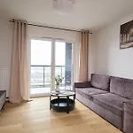 Niedaleko Dworca Od Wroclawapartament-pl Apartmán