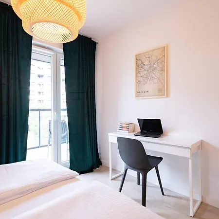 Niedaleko Dworca Od Wroclawapartament-pl Lägenhet *